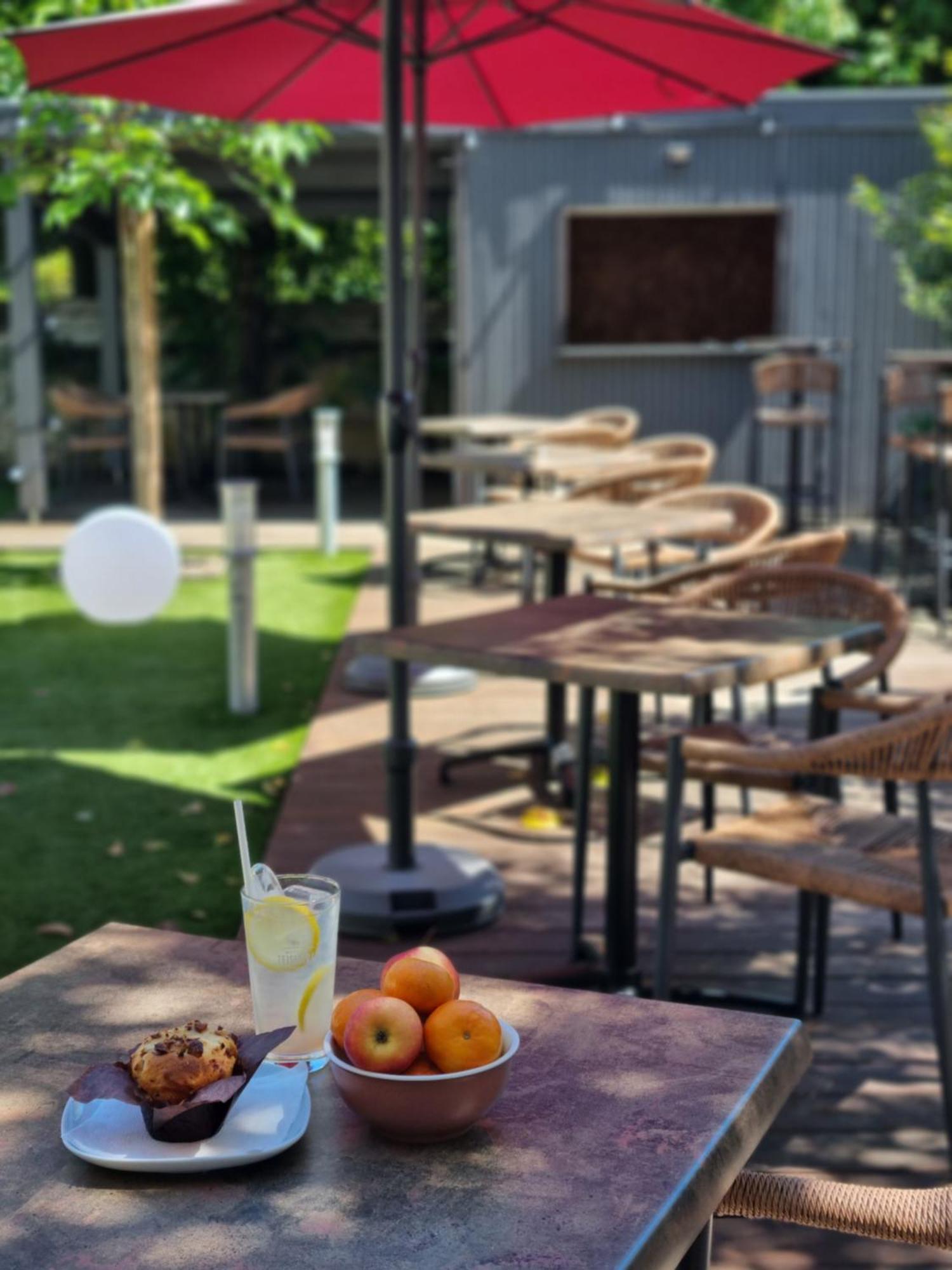 Bloom Hostel Bar & Garden 波尔多 外观 照片
