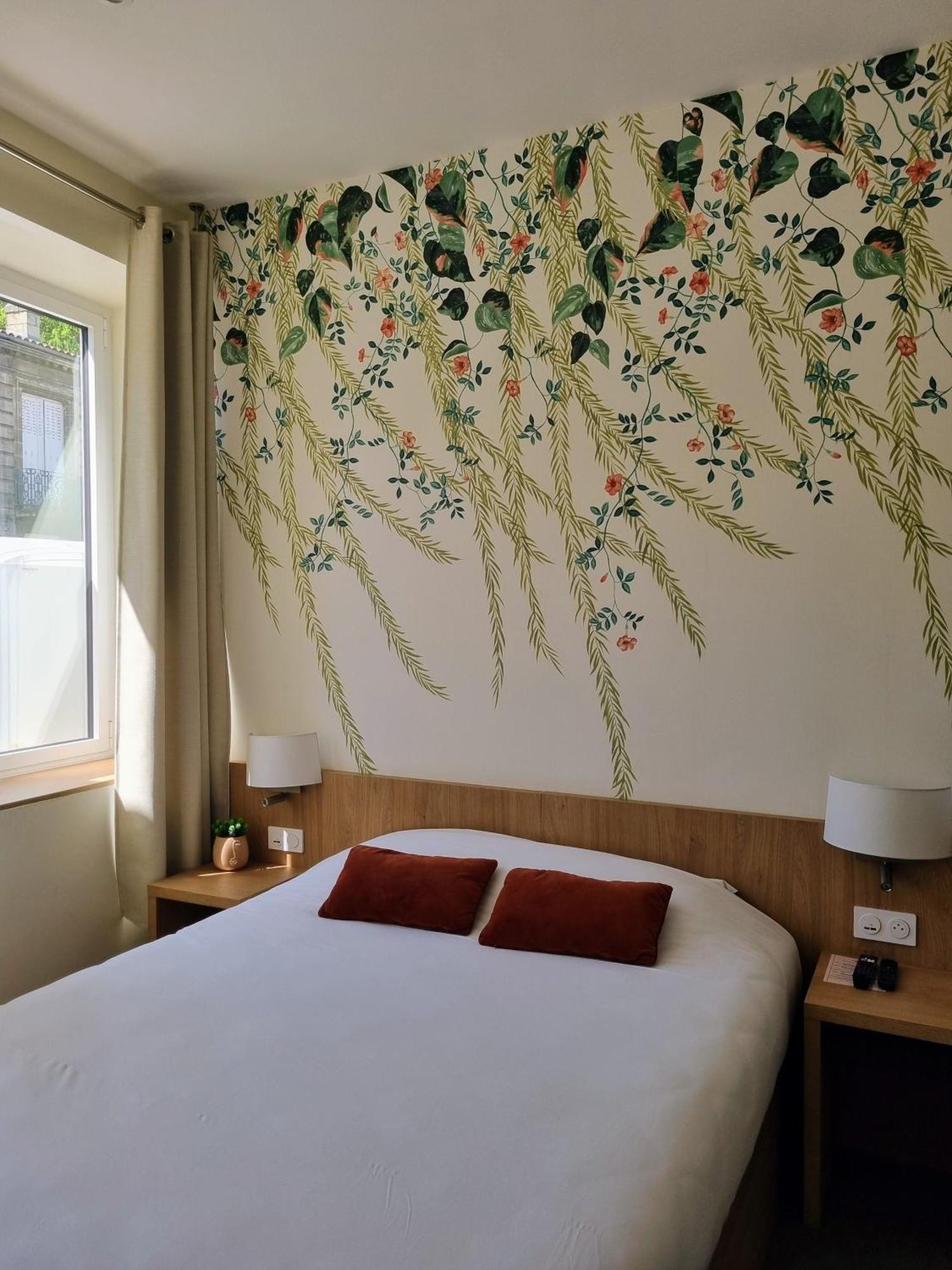 Bloom Hostel Bar & Garden 波尔多 外观 照片